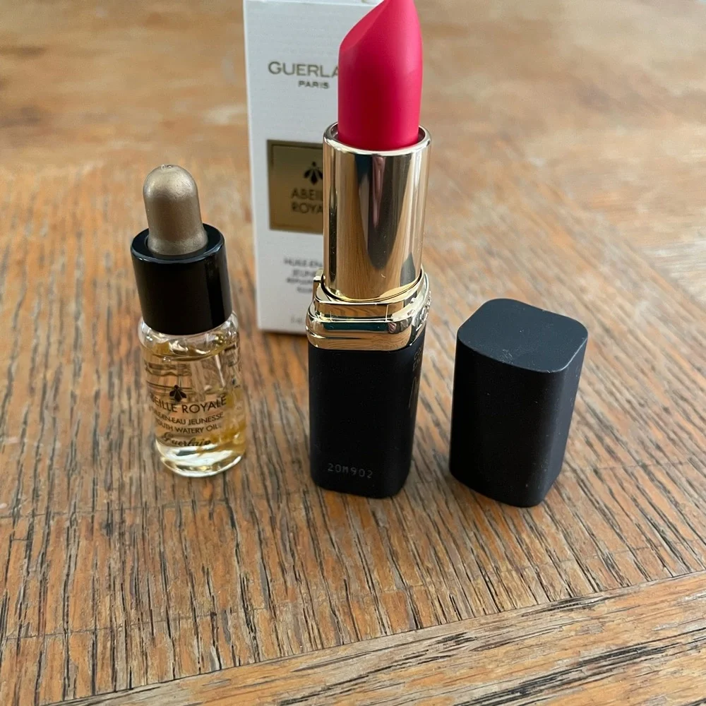 Lot of new Guerlain Youth Watery Oil & L’Oréal Julianne’s Red 401 lipstick